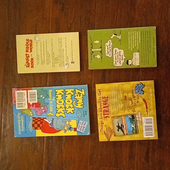 4 Vintage Books Bundle | Joke & Riddles | Charlie Brown | Would You Rather - Picture 2 of 12
